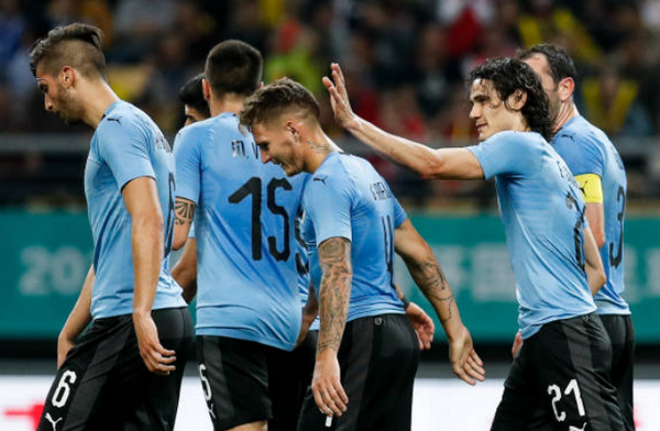 Siêu phẩm 'ngã bàn đèn', Cavani hẹn Bale tại chung kết - Bóng Đá