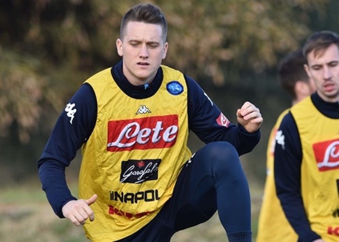 Đón tân binh, sân tập Napoli thêm rộn ràng - Bóng Đá