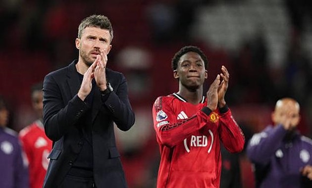 Michael Carrick dành nhiều lời khen cho Kobbie Mainoo.