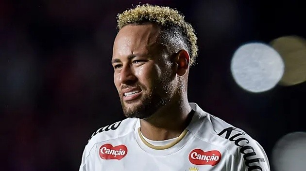 Neymar không thi đấu vì ngại mặt cỏ nhân tạo