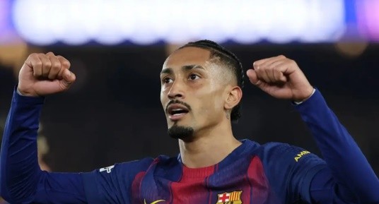Raphinha dành trọn tình yêu cho Barcelona.