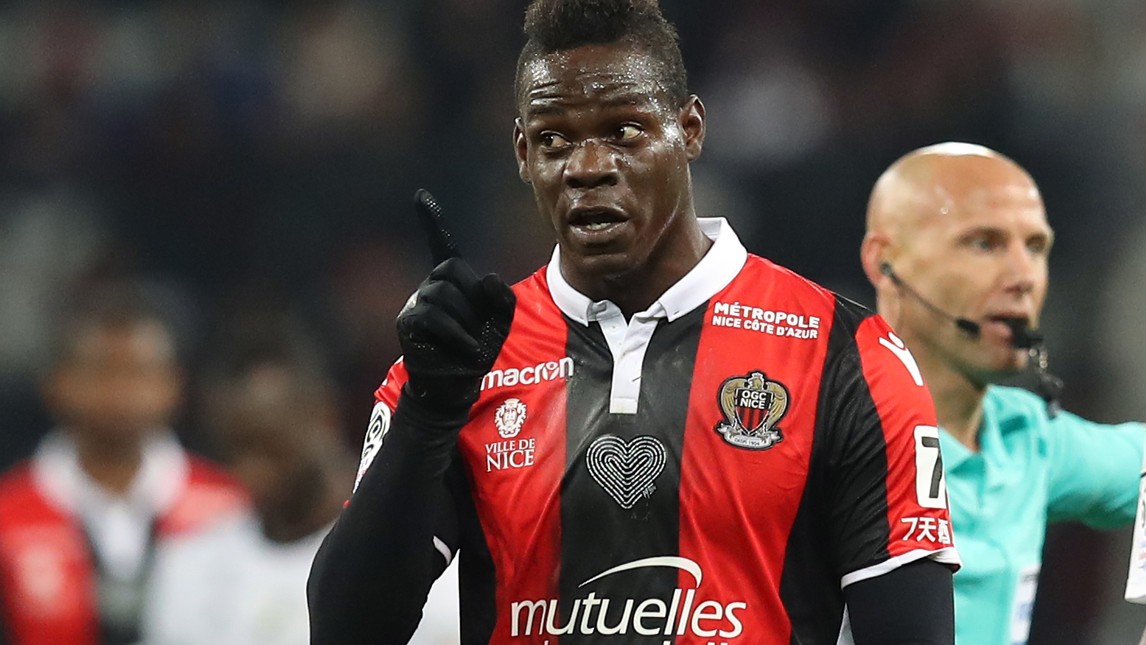 Điểm danh những báu vật hái ra tiền của siêu cò Mino Raiola - Bóng Đá