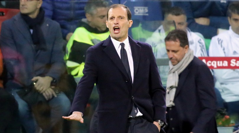 HLV Juventus nói gì khi bị gọi là 'vô địch thiên vị' - Bóng Đá