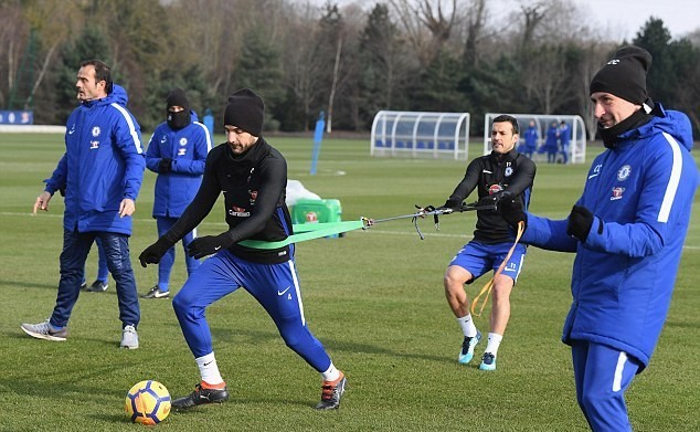 Chelsea tập bài lạ, quyết hạ Man Utd - Bóng Đá
