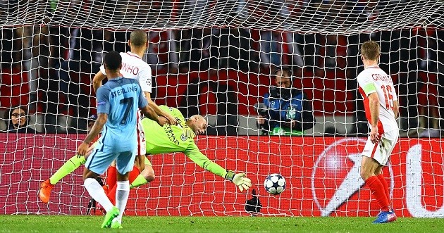 Đá như mơ ngủ, Man City bị Monaco cướp mất vé đi tiếp - Bóng Đá