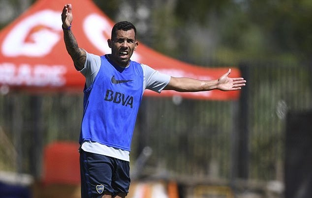 Carlos Tevez rạng rỡ trong lần thứ 3 tái ngộ Boca Juniors - Bóng Đá