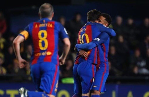 Chùm ảnh: Villarreal suýt chút nữa hạ được Barca - Bóng Đá