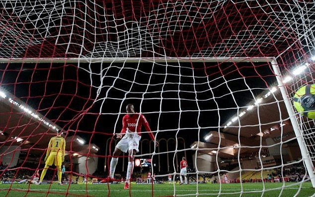 Monaco 2-2 Nice: Balotelli gọi, Falcao trả lời - Bóng Đá