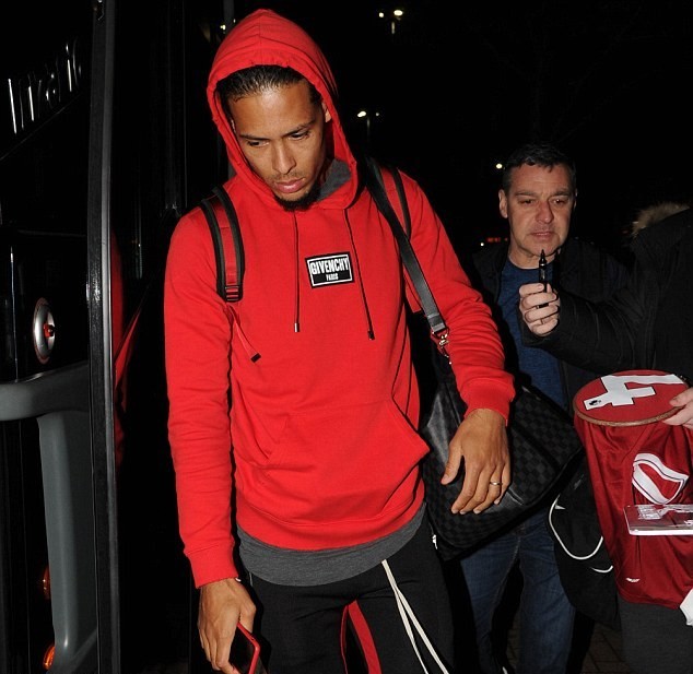 Liverpool trở về từ Dubai, sẵn sàng cho cuộc sống không Coutinho - Bóng Đá