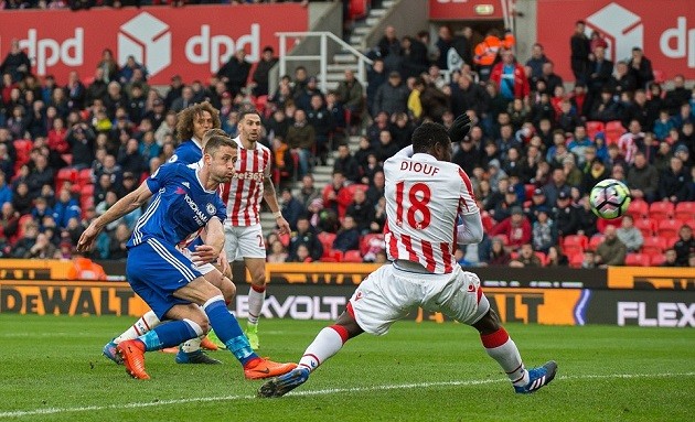 John Terry trở lại Chelsea, theo sát đồng đội cũ tập luyện - Bóng Đá