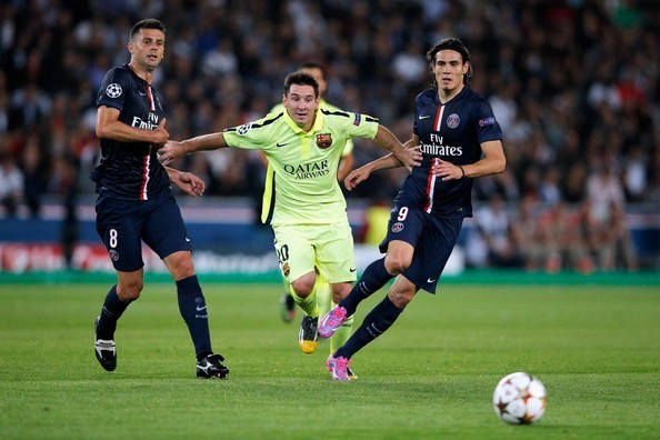 Ảnh Neymar trả lời phỏng vấn và tập luyện - Bóng Đá
