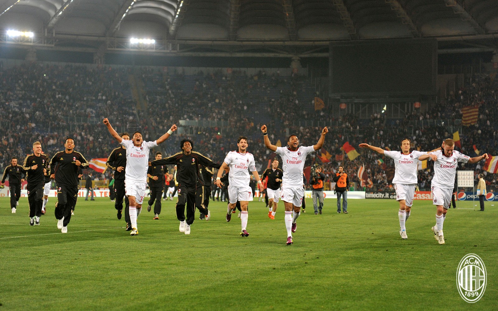 5 trận đấu đáng nhớ của AC Milan trên sân Roma: Bi kịch Kala; Ibracadabra - Bóng Đá