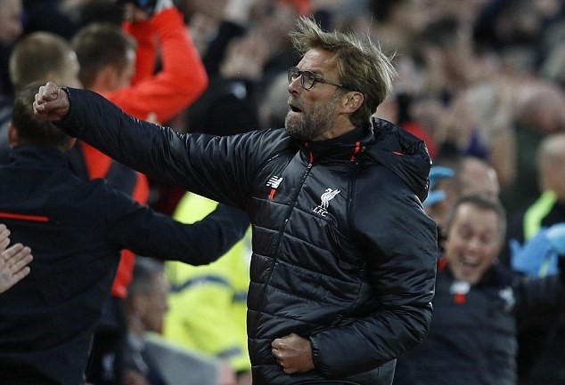 500 ngày Klopp ở Anfield (Phần 1): Mối tình nồng nàn vừa chớm nở - Bóng Đá