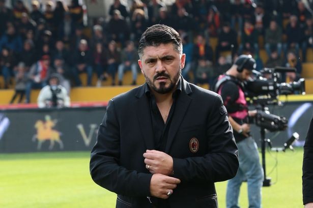 21h00 ngày 06/01, AC Milan vs Crotone: Những vị tướng khốn khổ  - Bóng Đá