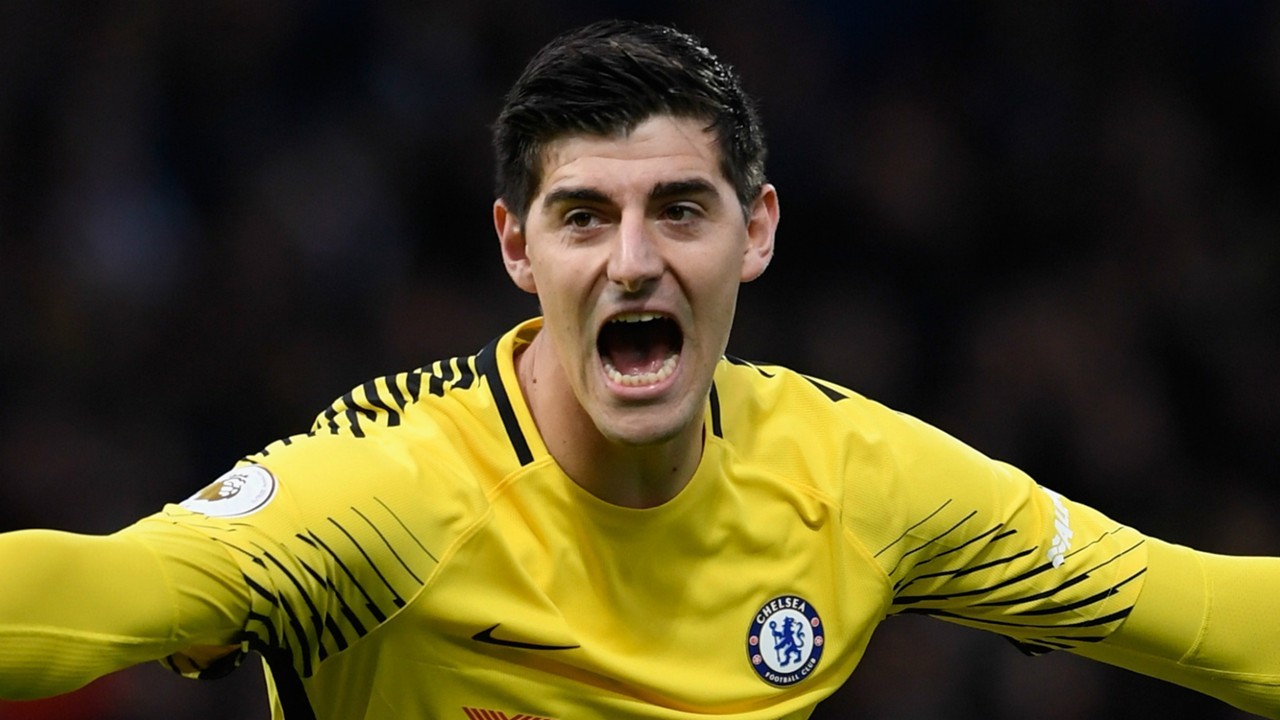 Courtois sôi máu khi CĐV Chelsea quay lưng với đội bóng - Bóng Đá