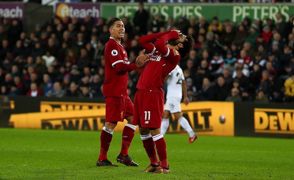 Góc Liverpool: Ngay cả Van Dijk cũng hóa tầm thường - Bóng Đá