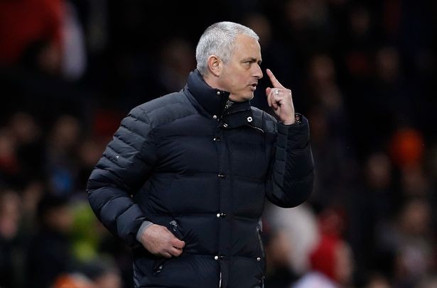 'Hủy diệt' Leicester, Mourinho thách thức top 4 - Bóng Đá