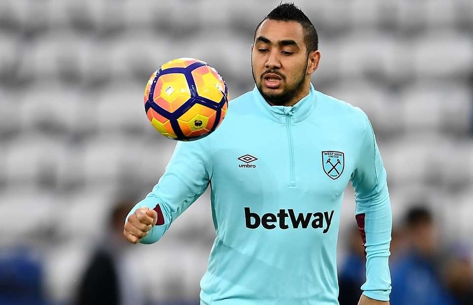 Ông trùm WWE gửi thông điệp 'dằn mặt' Dimitri Payet  - Bóng Đá