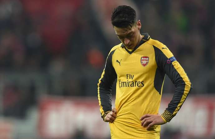 Oezil mất tích, bài hát mới dành cho CĐV Arsenal ra đời - Bóng Đá