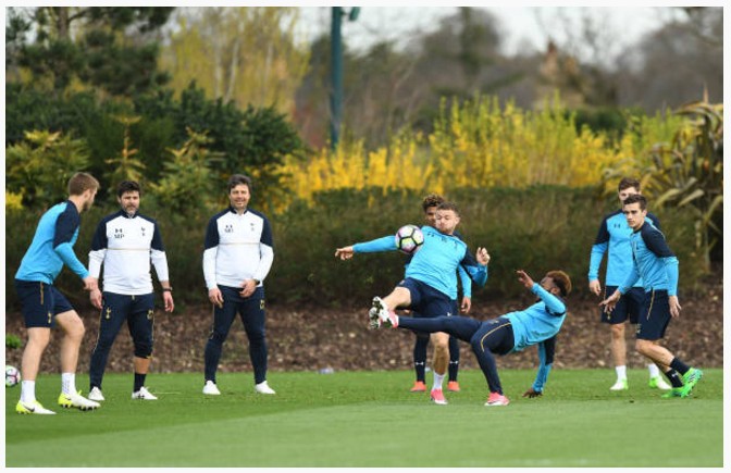 Muôn vàn sắc thái của Pochettino khi gặp lại các học trò - Bóng Đá