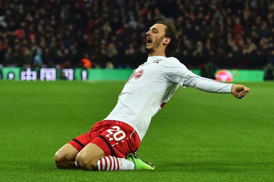 Gabbiadini sút tung lưới Man Utd, Liverpool lại bị trêu chọc - Bóng Đá