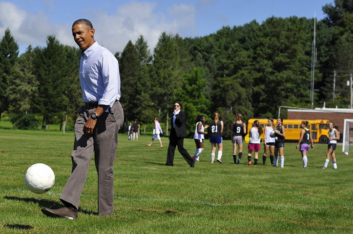 Làng túc cầu và những lần được ông Obama ghé thăm - Bóng Đá