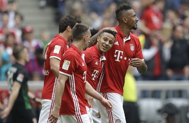 Tổng hợp Bundesliga: Hùm xám vươn oai, Derby vùng Ruhr kịch tính - Bóng Đá
