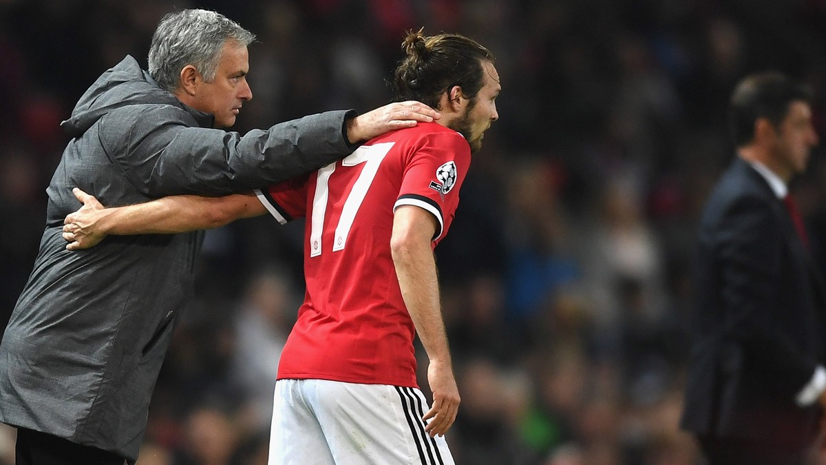 MU báo động đỏ: Tiền nhiều và nỗi khổ của Mourinho - Bóng Đá