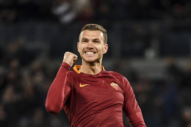Chùm ảnh: Roma hủy diệt Bologna, cuộc đua Scudetto vẫn chưa ngã ngũ - Bóng Đá