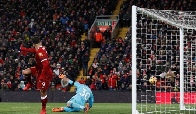 Salah hủy diệt Watford ngay cả khi đã té ngã - Bóng Đá