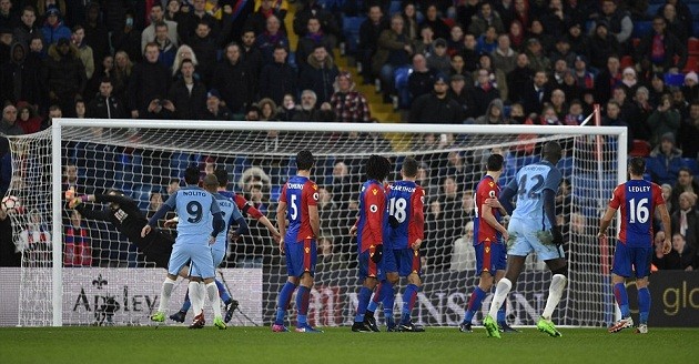Toure hồi sinh, Crystal Palace dừng chân ở vòng 4 FA Cup - Bóng Đá