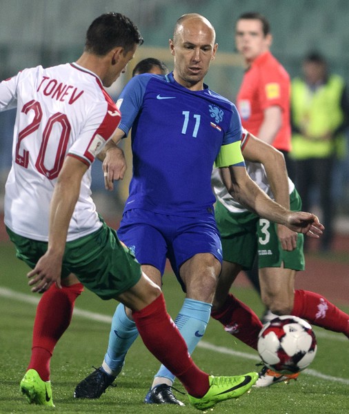Sau lượt trận thứ 5 vòng loại World Cup 2018 khu vực châu Âu: Đại gia thắng to; Hà Lan âu lo - Bóng Đá