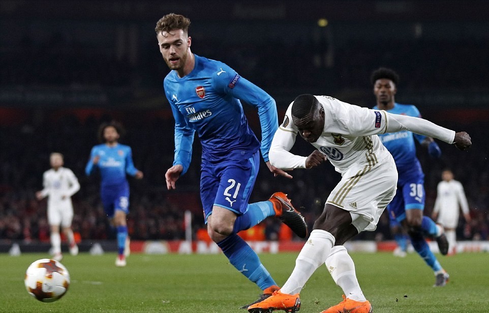 HLV Wenger nóng mặt khi thua Ostersunds ngay tại Emirates - Bóng Đá