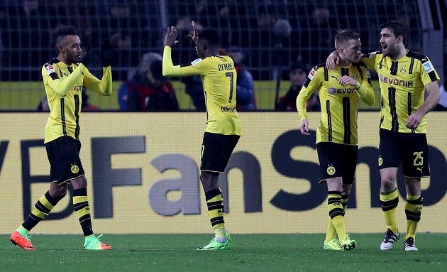 Chùm ảnh: Dortmund nhọc nhằn vượt qua hiện tượng RB Leipzig - Bóng Đá