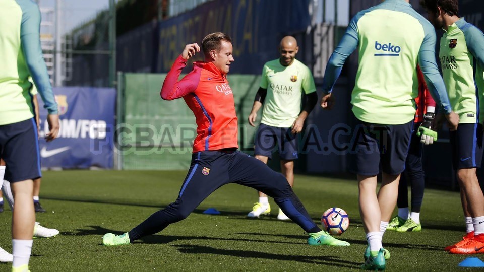 barca tập luyện - Bóng Đá
