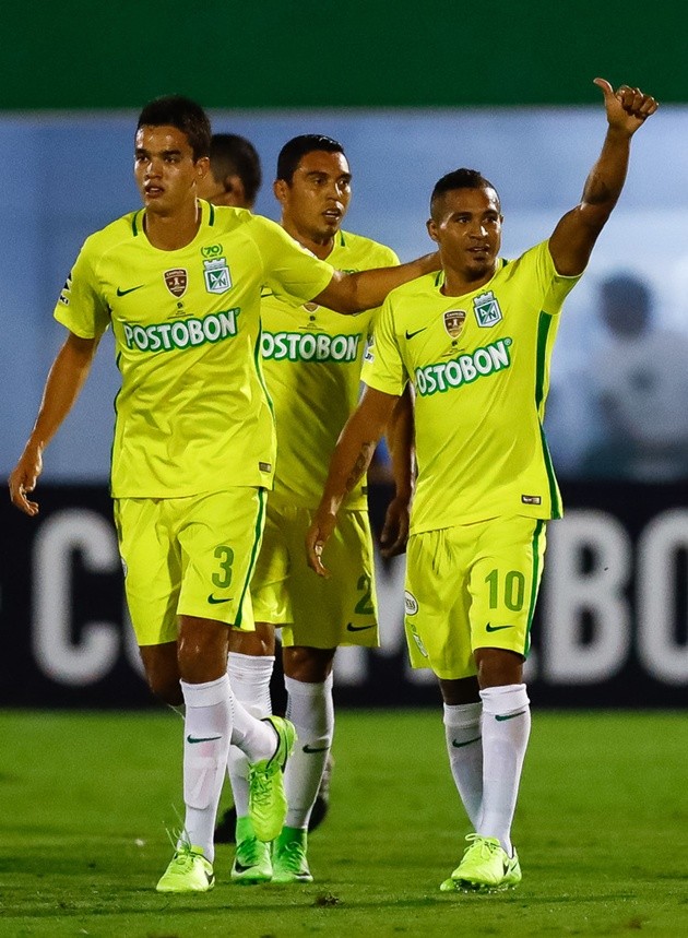 Gác nỗi đau, Chapecoense chơi tưng bừng ở trận Siêu cúp - Bóng Đá