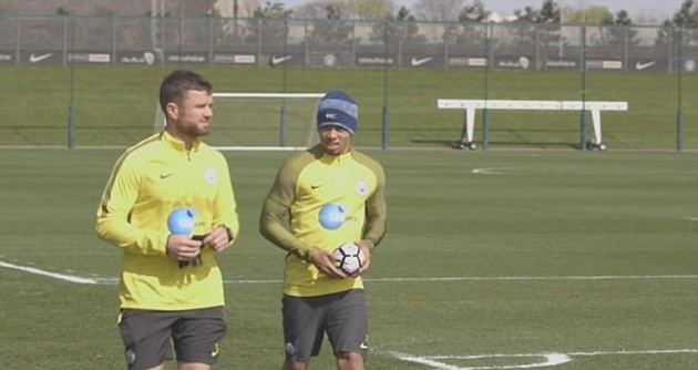 Jesus trở lại tập luyện, Man City rộng cửa top 4 - Bóng Đá