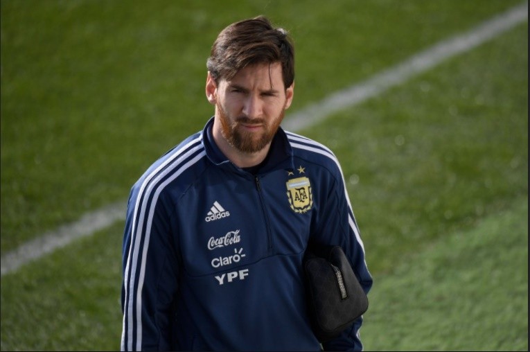 Messi tập luyện - Bóng Đá