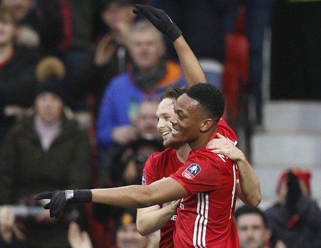 Chùm ảnh: Man Utd dễ dàng hạ gục Reading 4 bàn không gỡ - Bóng Đá