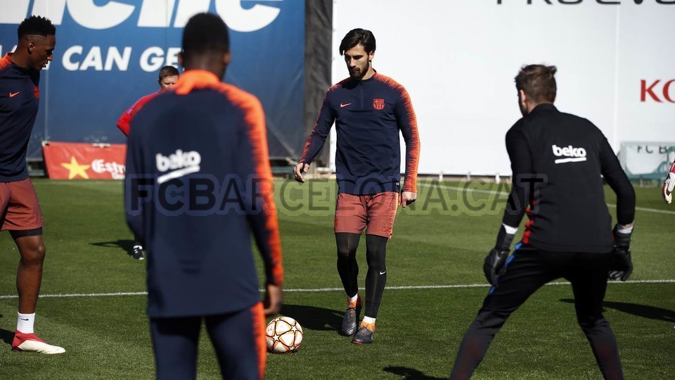 barca tập luyện - Bóng Đá