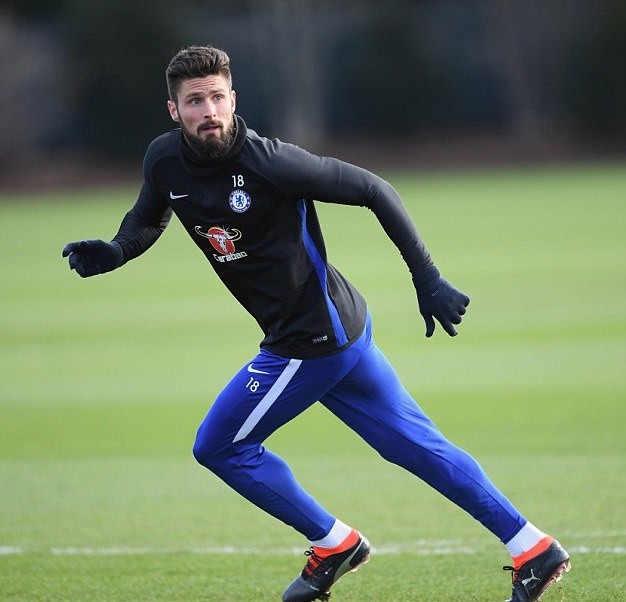Giroud luyện chỉnh thước ngắm, quyết tâm bắn hạ Watford - Bóng Đá