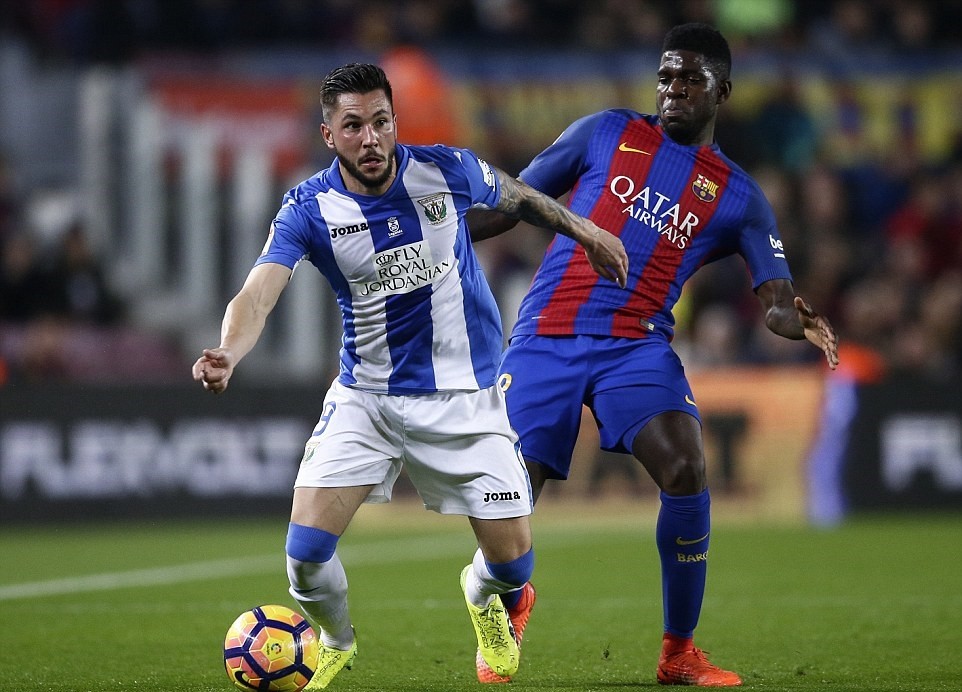 Chùm ảnh: Sevilla thắng nhọc 