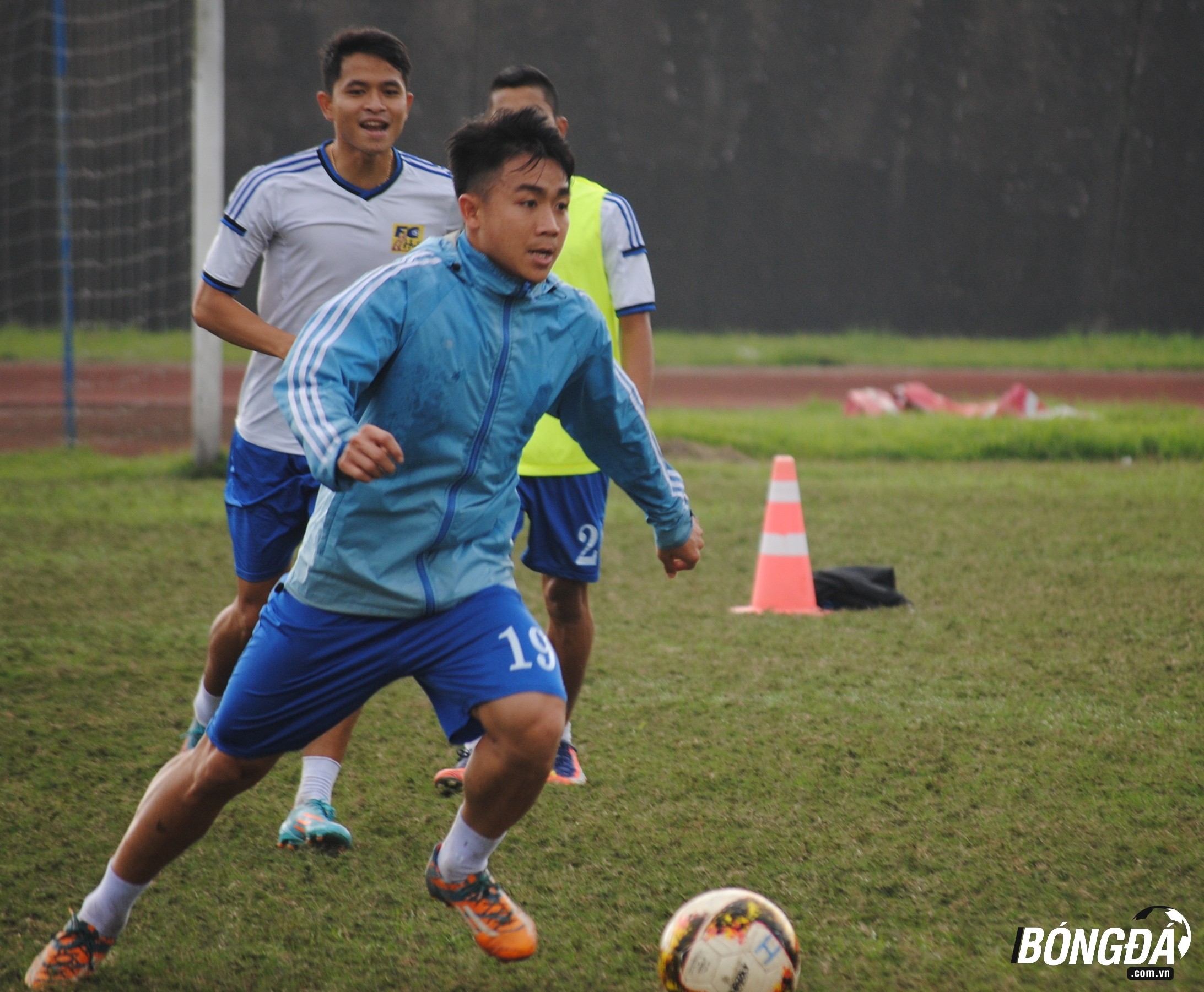 Trưởng đoàn Đoàn Phùng: Huế nghèo, nhưng quyết tâm lên V-League 2019 - Bóng Đá