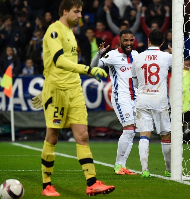 Chùm ảnh: Không Depay, Lyon vẫn thắng vượt qua AZ Alkmaar với tỉ số kinh hoàng - Bóng Đá