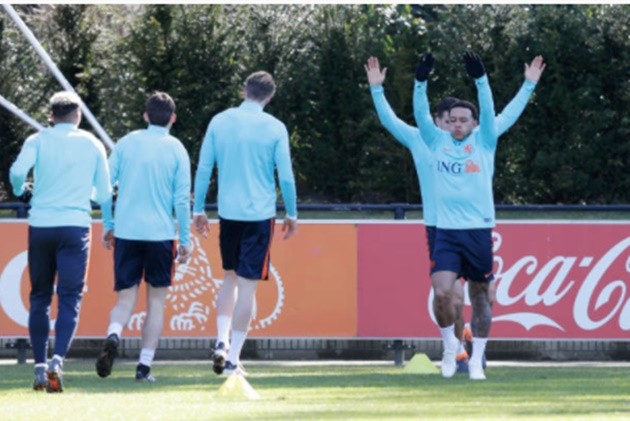  Ronald Koeman đặt trọn niềm tin vào con trai Kluivert  - Bóng Đá