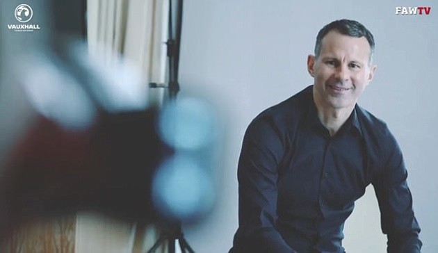 Ryan Giggs rạng rỡ ngày nắm đội tuyển xứ Wales  - Bóng Đá