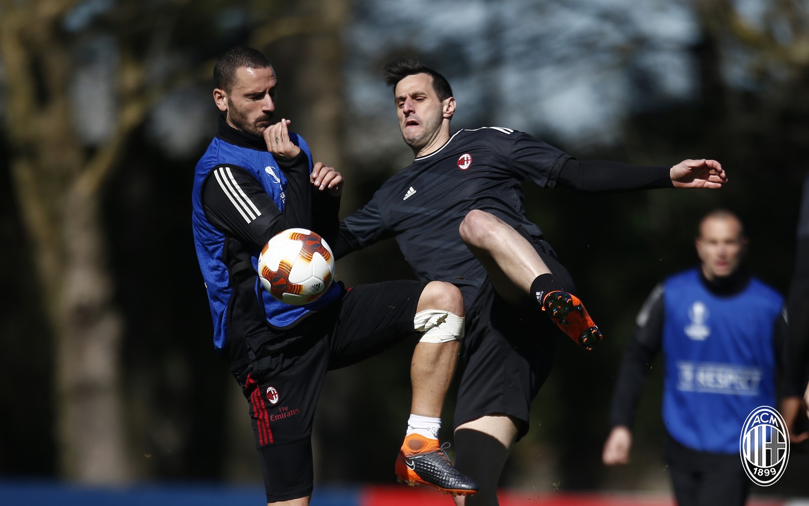 Milan 'liệt cánh' phải trước màn tái đấu Arsenal - Bóng Đá