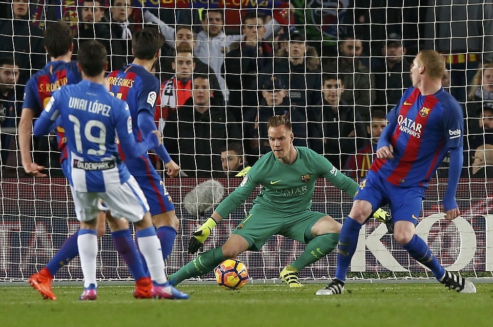 Chùm ảnh: Sevilla thắng nhọc 