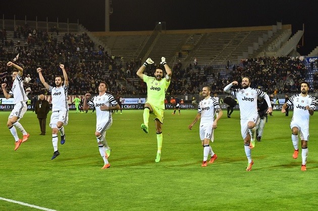 Chùm ảnh: Higuain nổ súng, Juve dễ dàng khuất phục Cagliari  - Bóng Đá