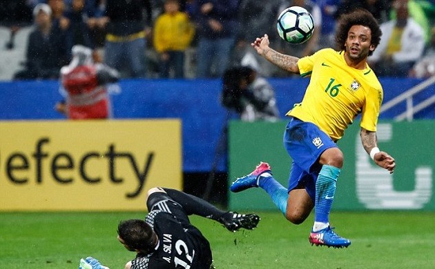 Neymar thăng hoa, Brazil thắng trận thứ 8 liên tiếp - Bóng Đá